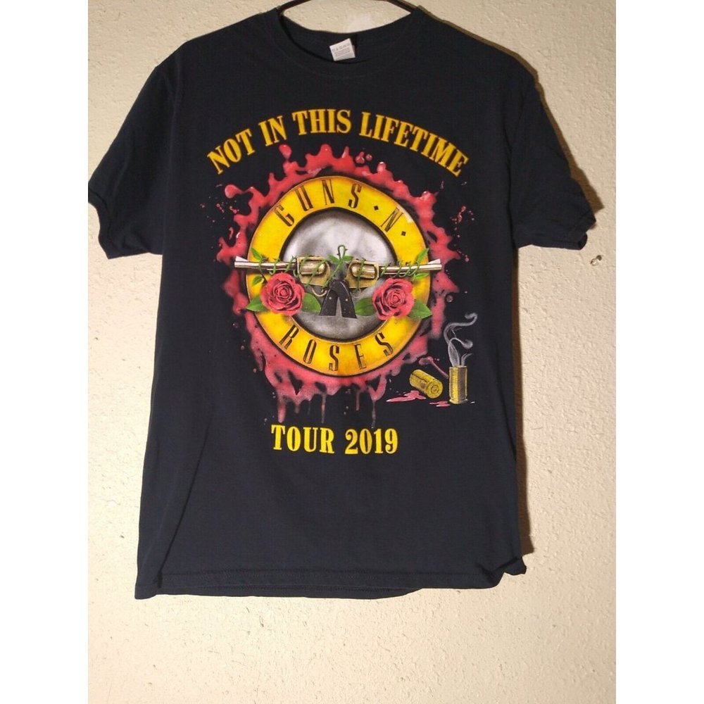 Guns N Roses  Not in This Lifetime 2019 Tour Black Graphic T-shirt  Size Medium